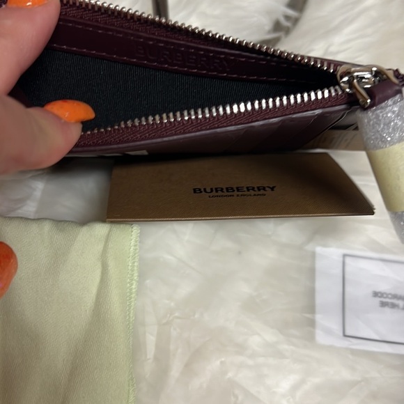 Burberry Alwyn Logo Printed Leather Zipped Coin/Card Case in Mahogany Red​​​ - Picture 7 of 7